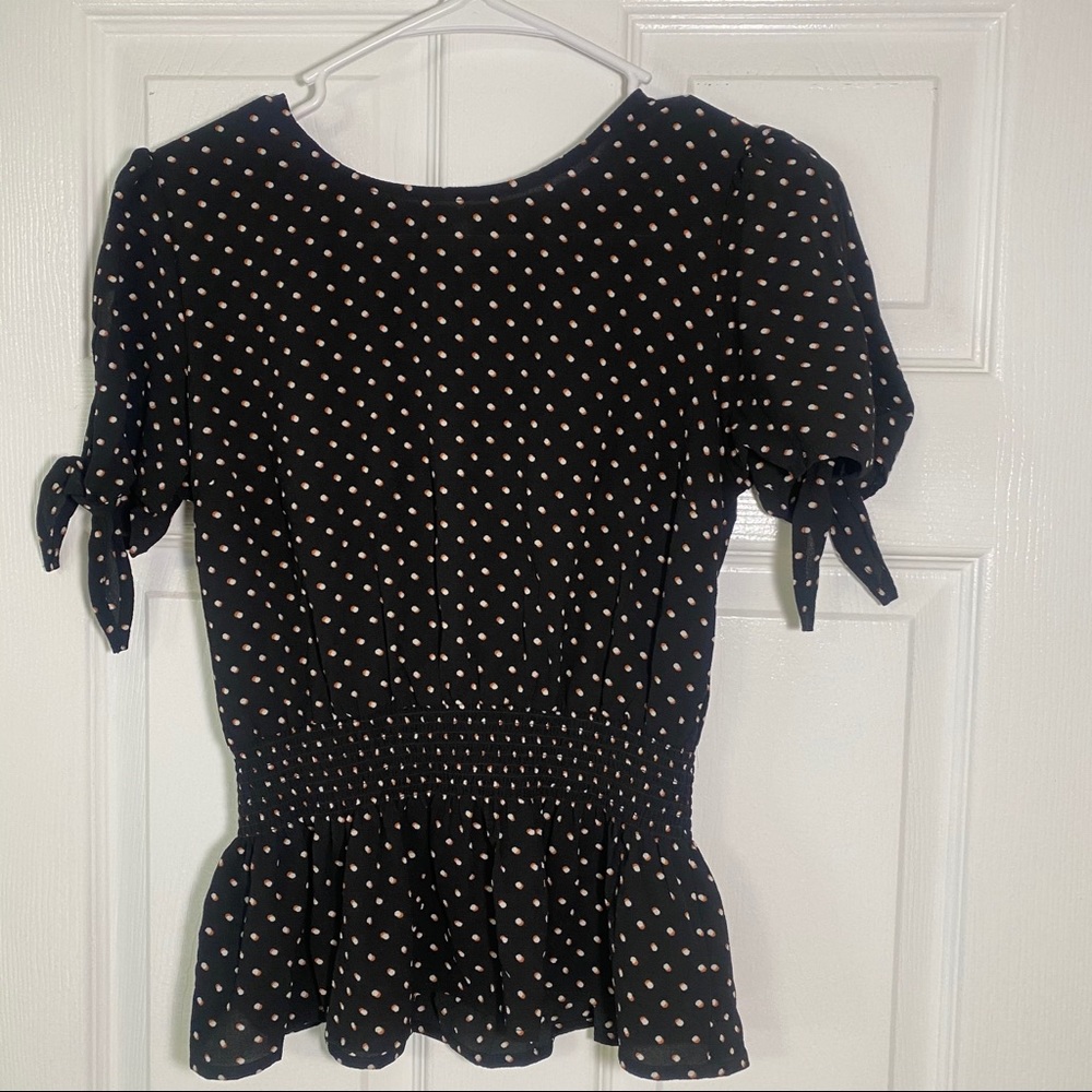 Black blouse Plka dot